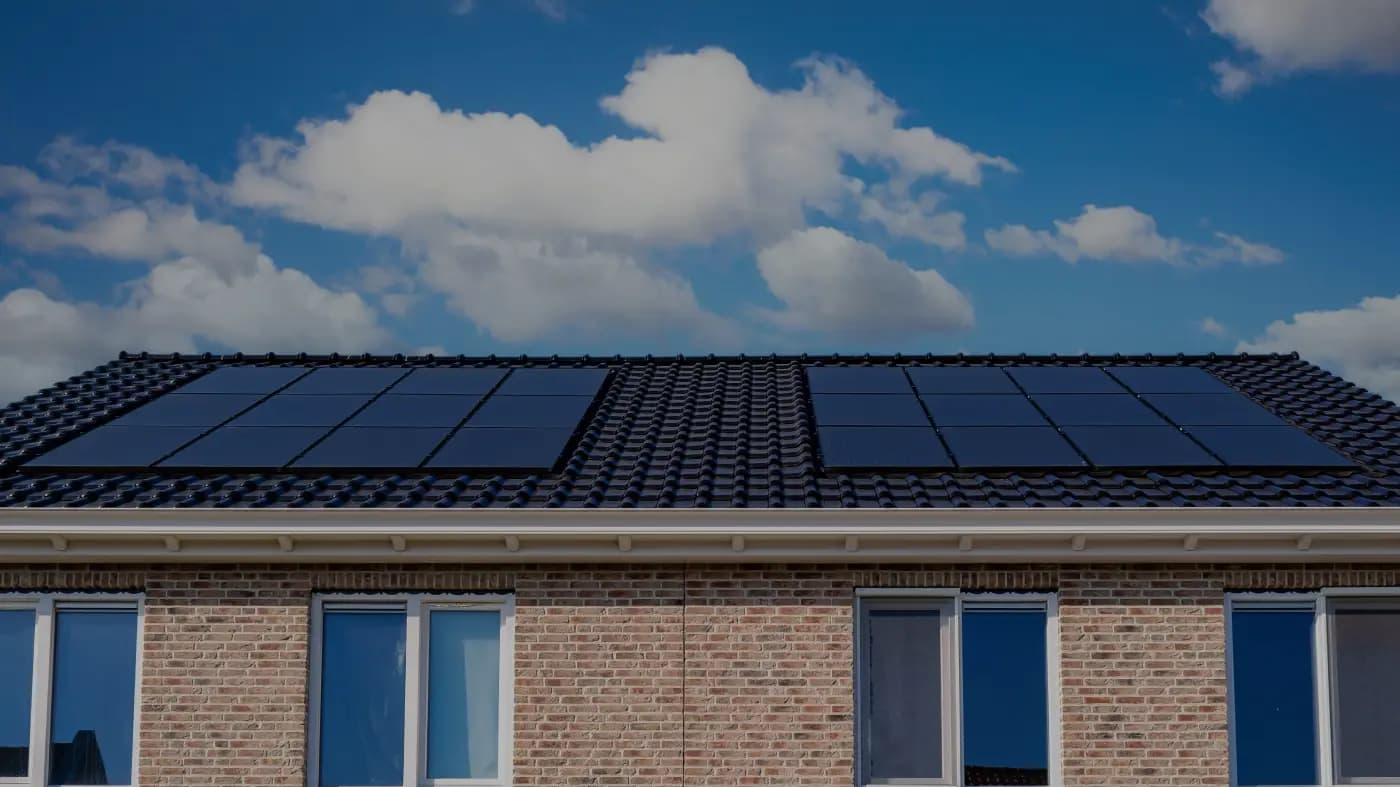 Zonnepanelen installatie - Iedereen Zon